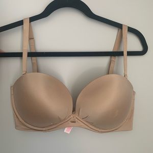 VS Fabulous Strapless Bra